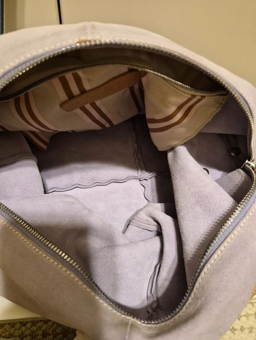 HOGAN Gray Lavender Suede Leather Hobo Shoulder Hand Bag RET. $525 Made in Italy